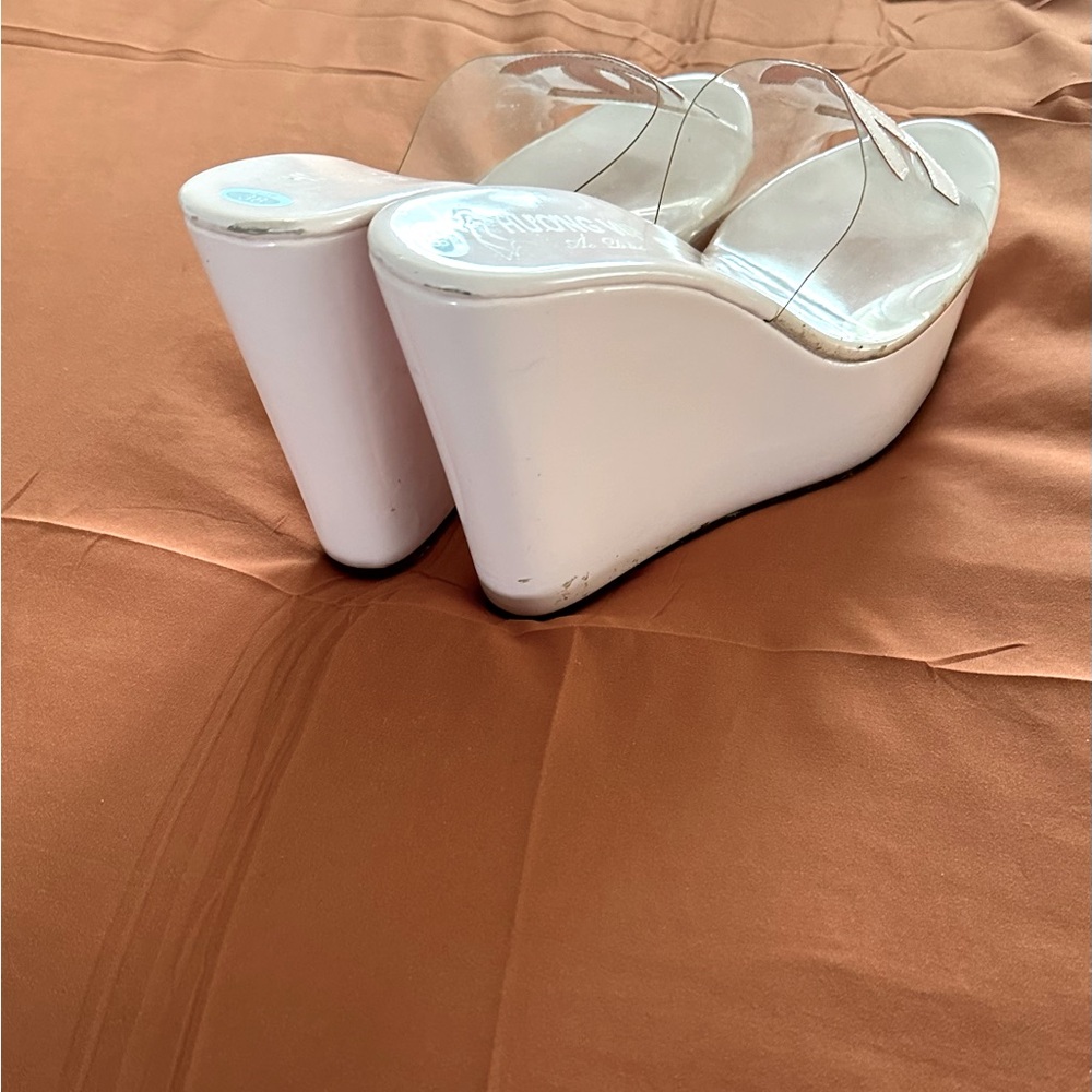 Steve Madden pumps ( pink sizes 8 & 8.5 summer sandals in size 7.5